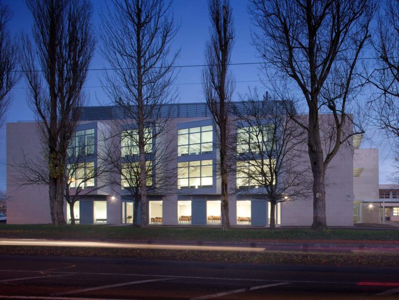 The new Research, Development and Innovation Building is located to the West of the existing principle campus Nore & Slaney buildings on The Institute of Technology Carlow Campus, Kilkenny Road, Carlow.