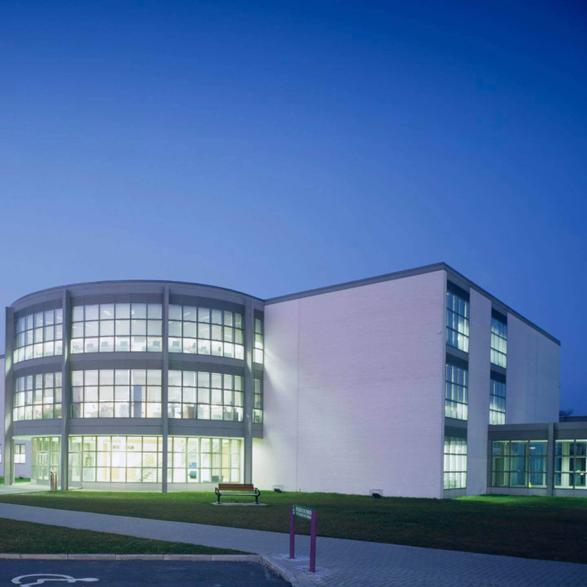 Dundalk Institute of Technology is a third level institution offering higher and further education to the north east of Ireland from its strategic location midway between Belfast and Dublin cities.
