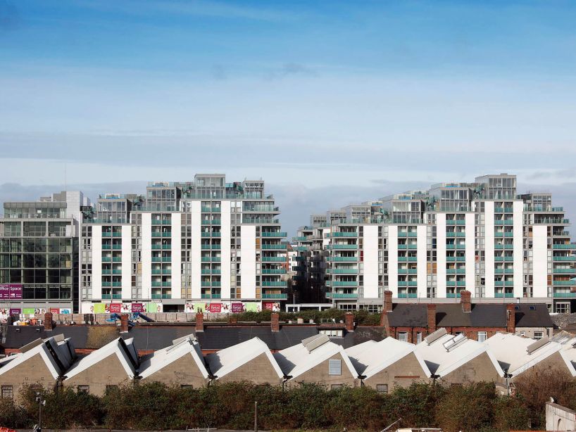 Masterplan for the urban regeneration of Spencer Dock. 616 unit luxury private apartment and penthouse development.