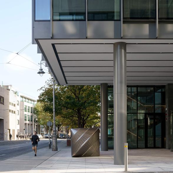 5 Harcourt Road sits in the developing urban core where the suburban grain of Rathmines and South Circular Road meet the city.