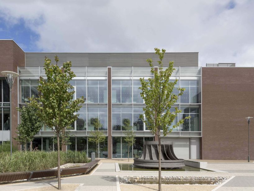 The Materials & Surface Science Institute is a centre of excellence generating state-of-the-art fundamental research in the design, synthesis, processing, characterisation and modelling of materials.