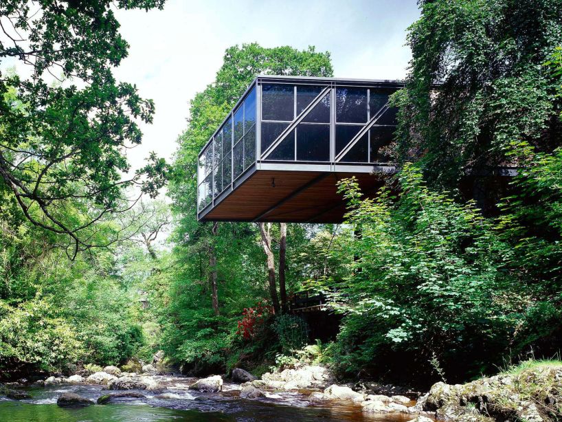 Originally designed for Sir Basil Goulding, a great gardener and art collector; He was so concerned about his beautiful gardens along the Dargle Valley that he wanted the new building to take up as little of the garden as possible.