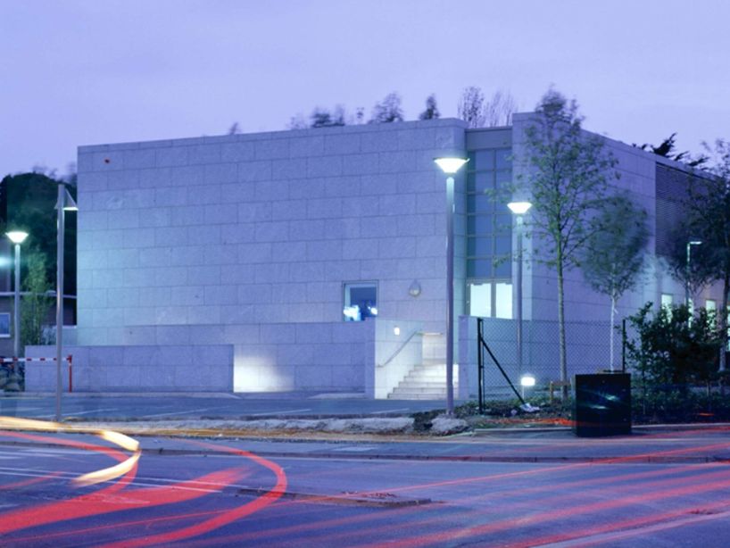 The existing mortuary in SVUH was designed in the 1950s and did not meet the current infection control standards in a modern mortuary.