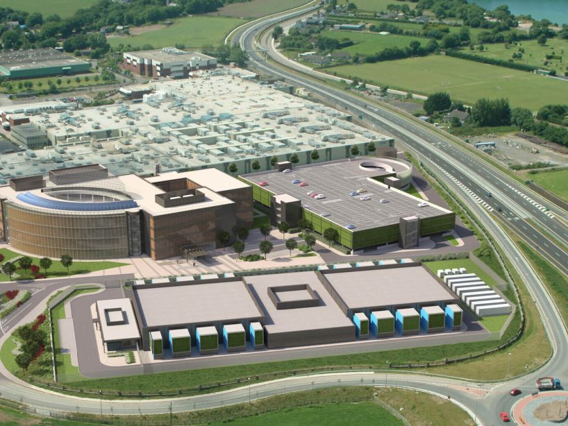 EMC Ireland employ over 4,000 people in various locations of Cork City and County. They recognised the need for additional office space at their Ovens Campus to relocate a minimum of 1,200 existing and future staff currently located in off campus accommodation back to the main campus at Ovens. A large Data Centre Facility was also required to accommodate future business opportunities was also required.