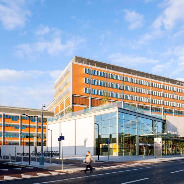 The Mater Misericordiae University Hospital is the major acute teaching hospital serving a local population catchment of 185,000 in Dublin&rsquo;s north inner city.