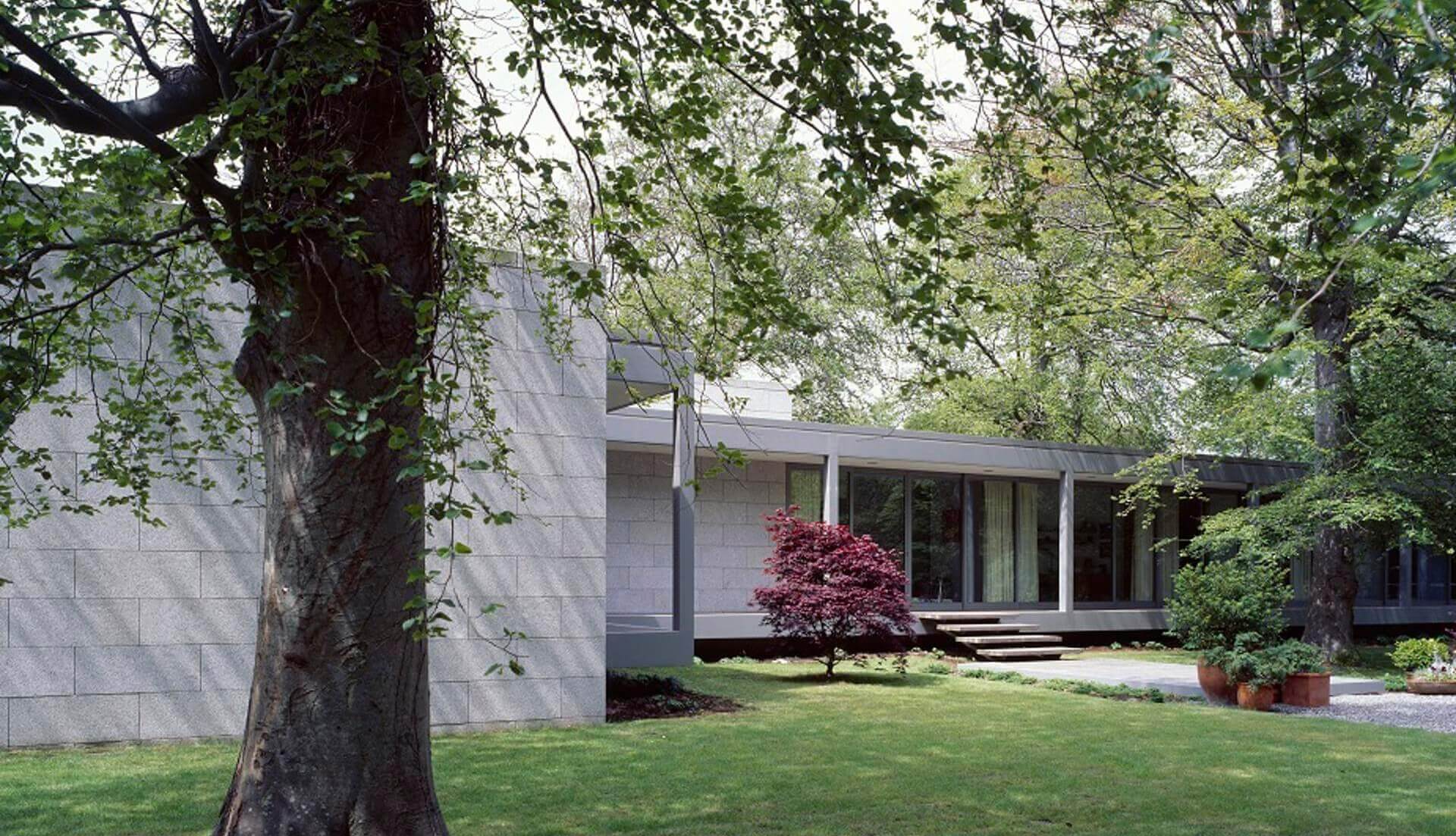 Dudley House