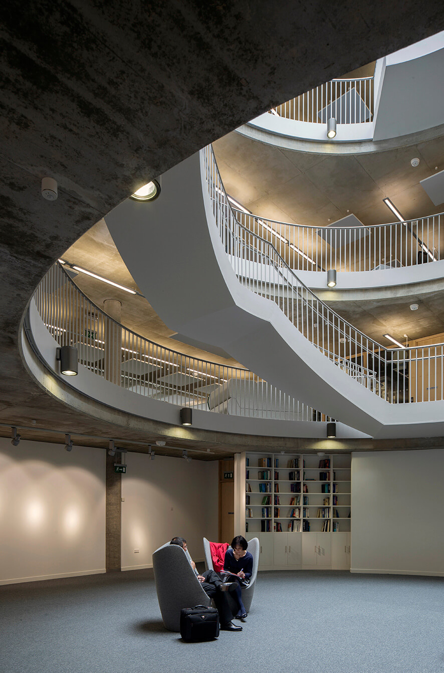 University of Surrey 5G Innovation Centre