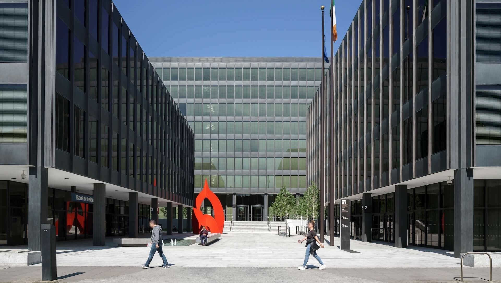 Miesian Plaza